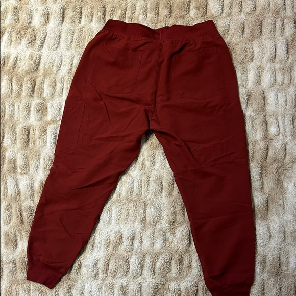 Mandala Scrub Set Fired Brick -Size Mediums (P) - Picture 5 of 6